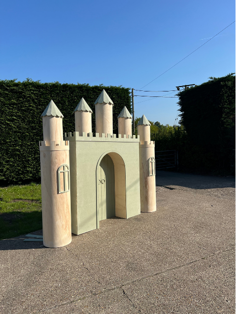 8ft Fully Customisable Castle Set - Image 3
